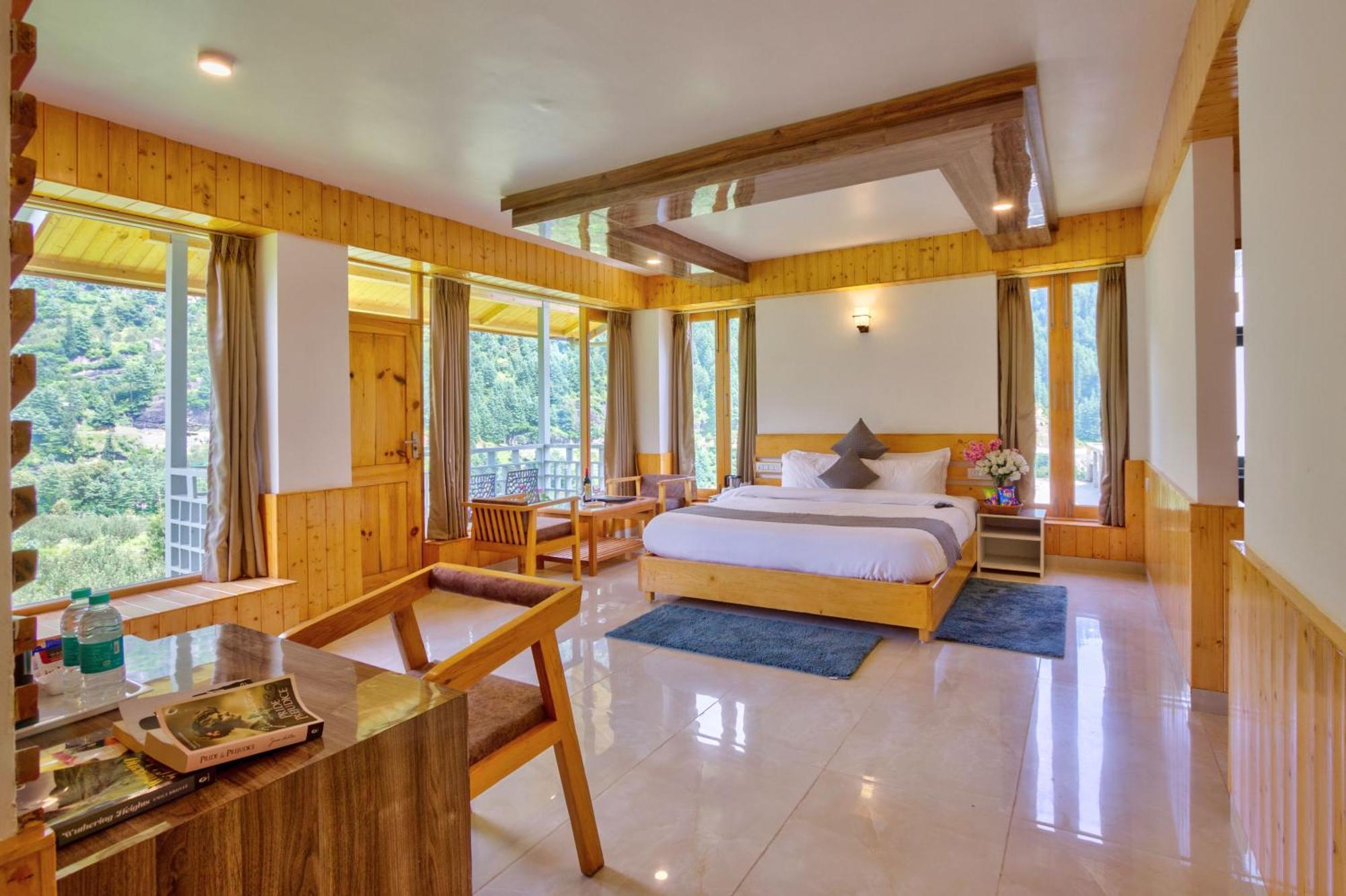 La Aero Resort Home In Snow Mountains Manāli Екстериор снимка