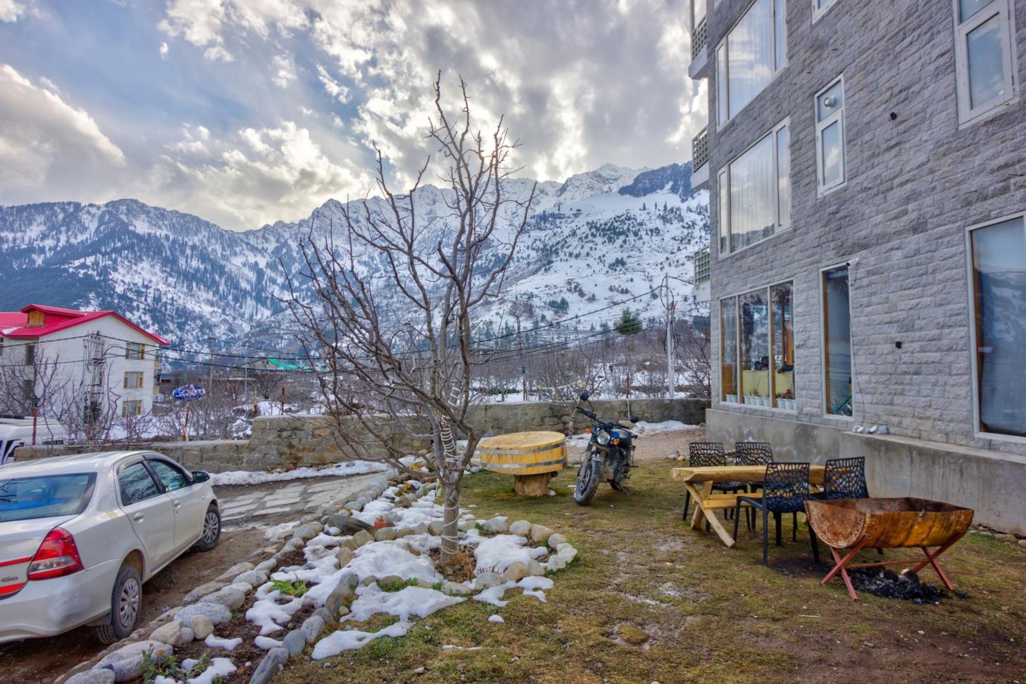 La Aero Resort Home In Snow Mountains Manāli Екстериор снимка
