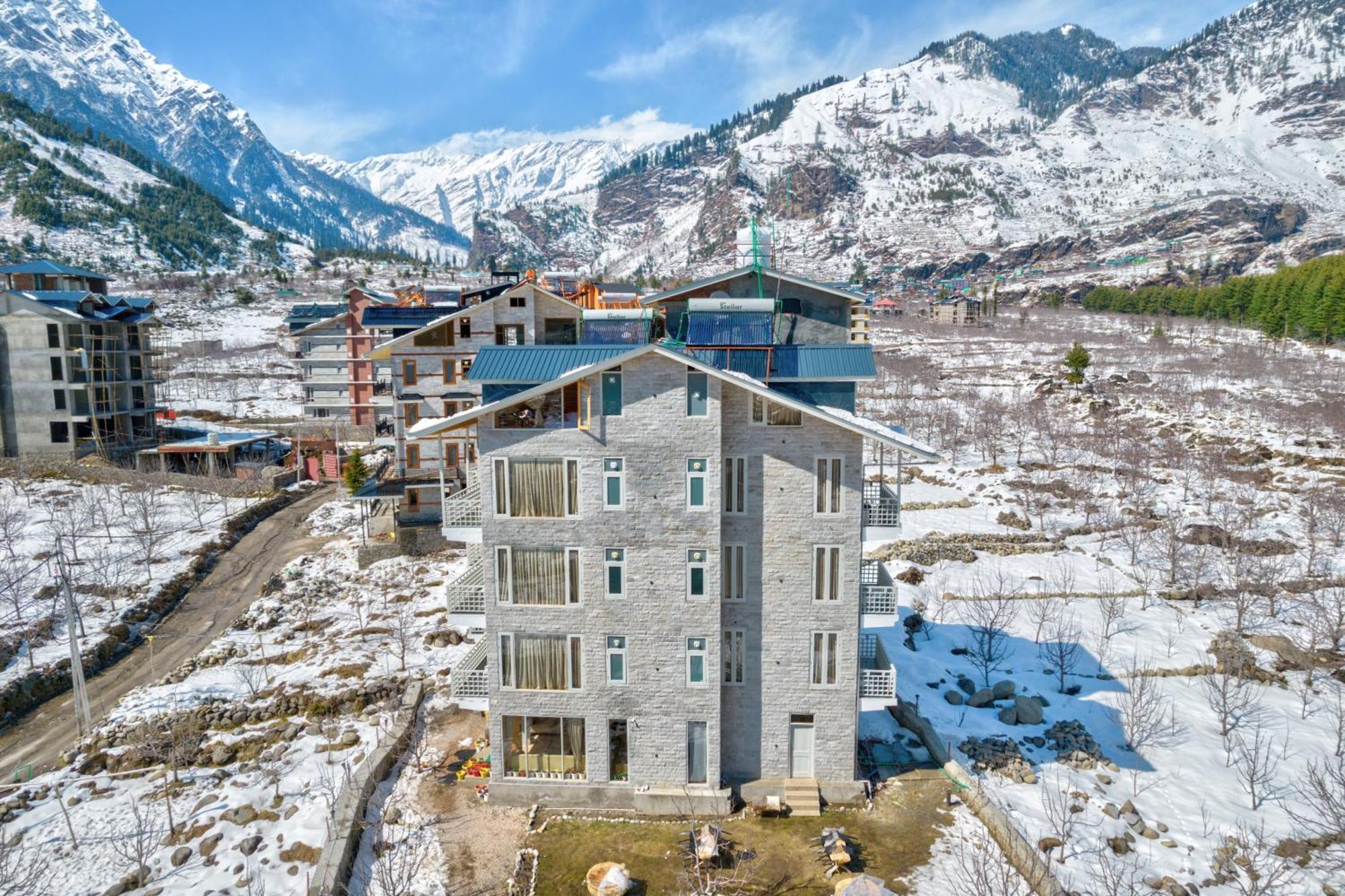 La Aero Resort Home In Snow Mountains Manāli Екстериор снимка