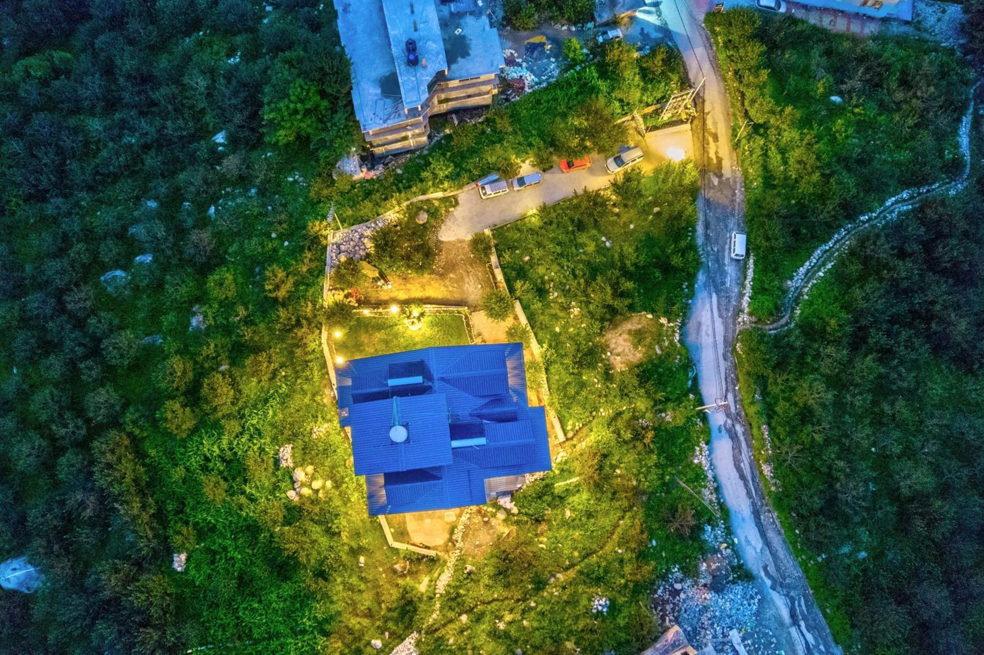 La Aero Resort Home In Snow Mountains Manāli Екстериор снимка